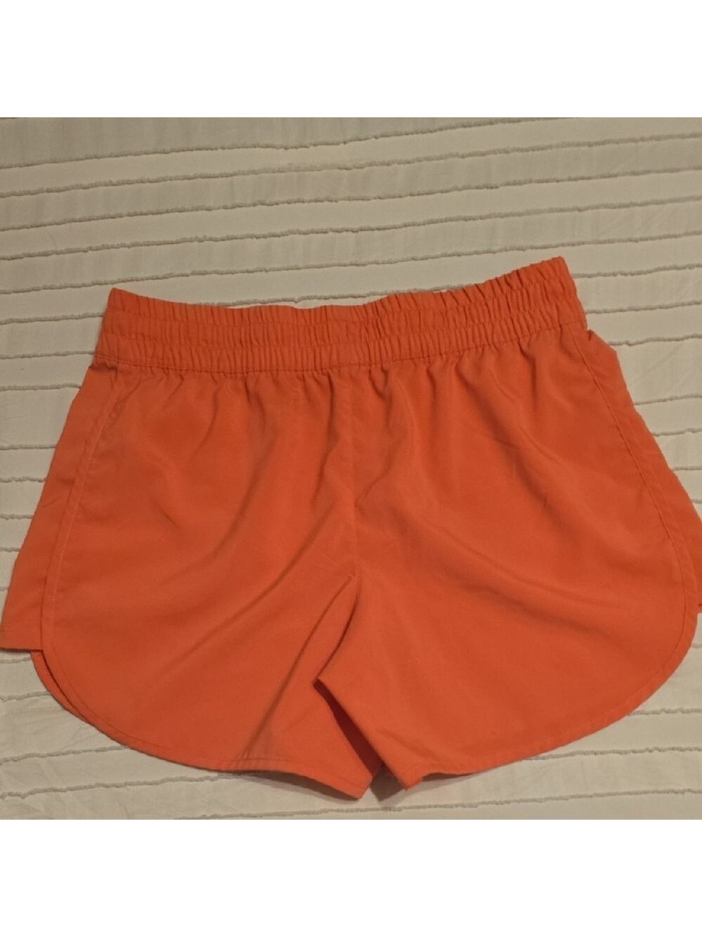 New Balance Women's Vibrant Coral Orange Athletic Shorts Unlined Medium - Picture 2 of 6